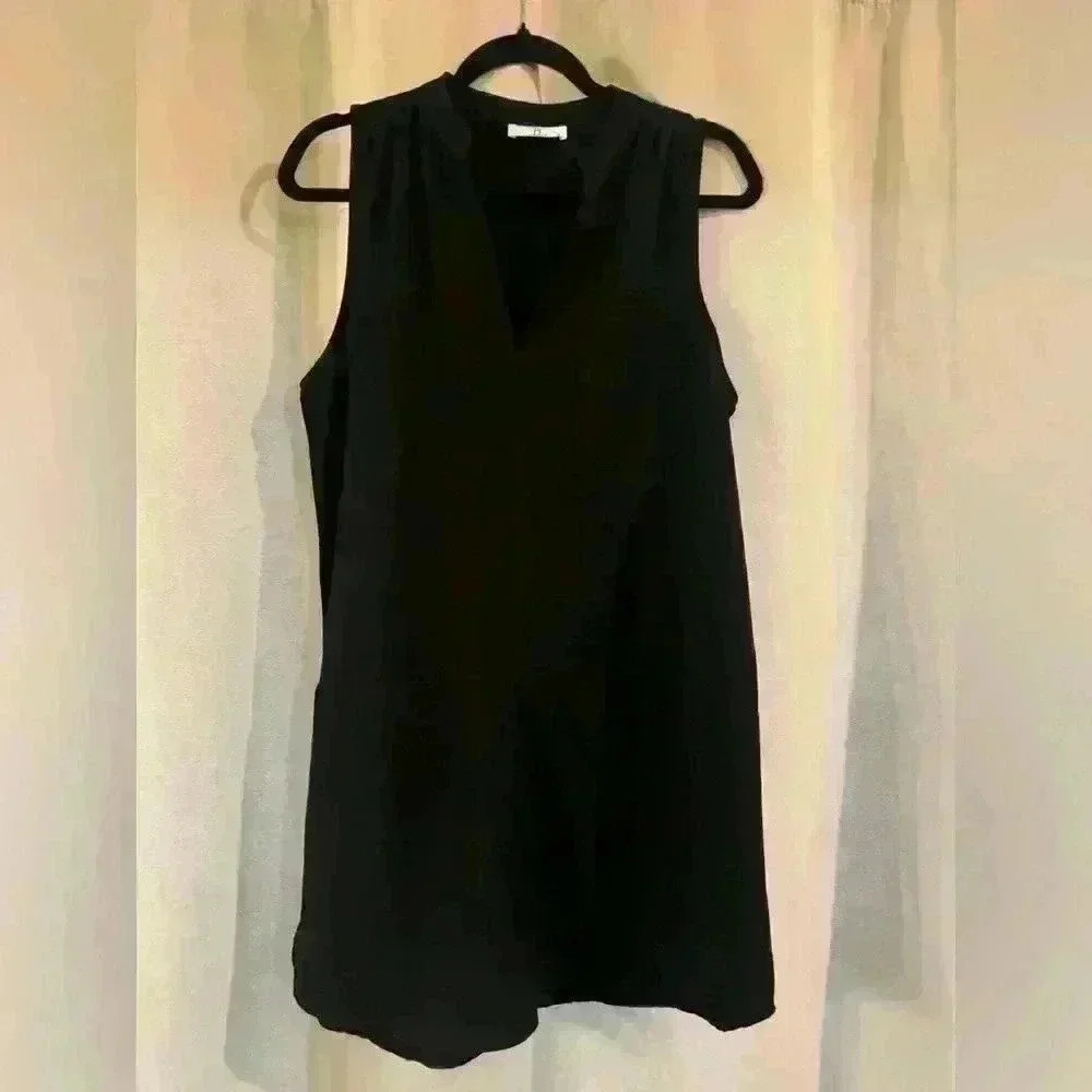 Women’s Black V-Cut Habit Dress